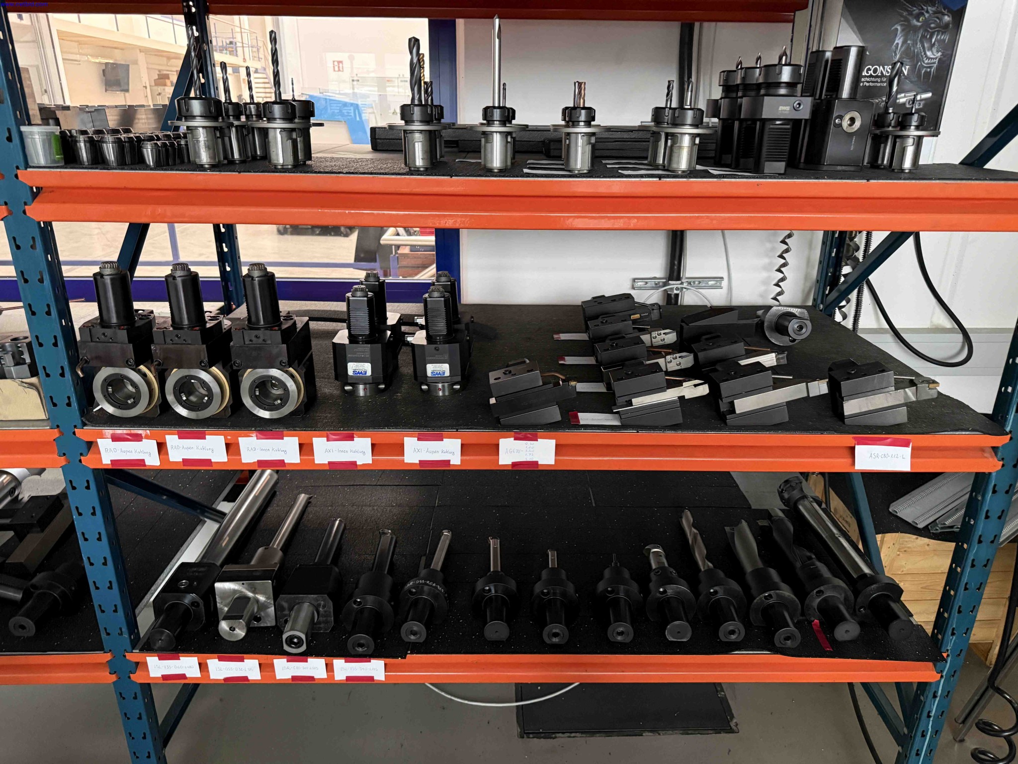 Machines for the production of precise metal components using CNC turning and CNC milling-8