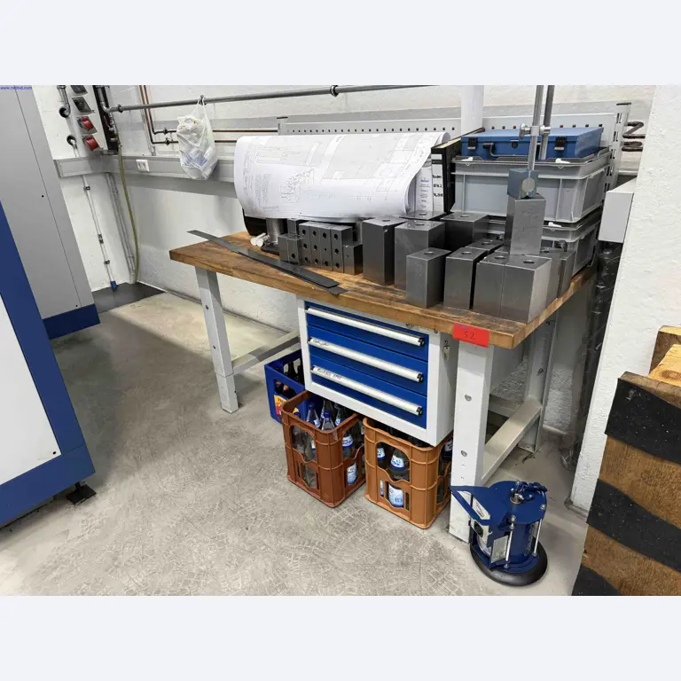 Machines for the production of precise metal components using CNC turning and CNC milling-1