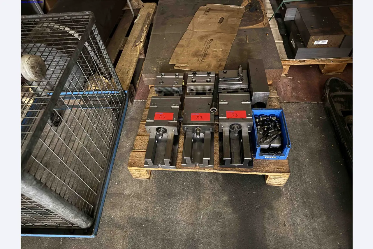 Machines for the production of precise metal components using CNC turning and CNC milling-2