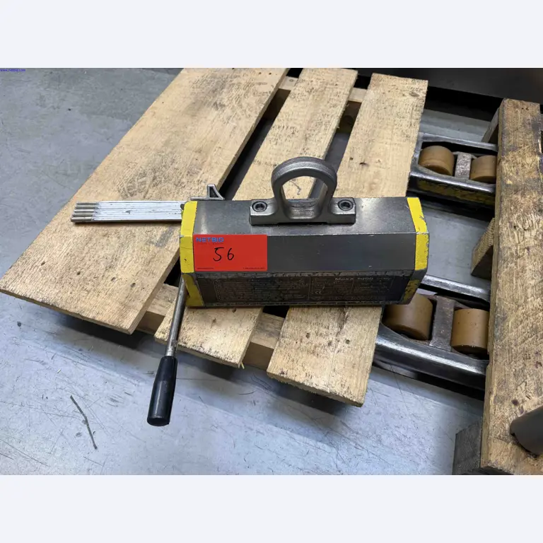 Machines for the production of precise metal components using CNC turning and CNC milling-2