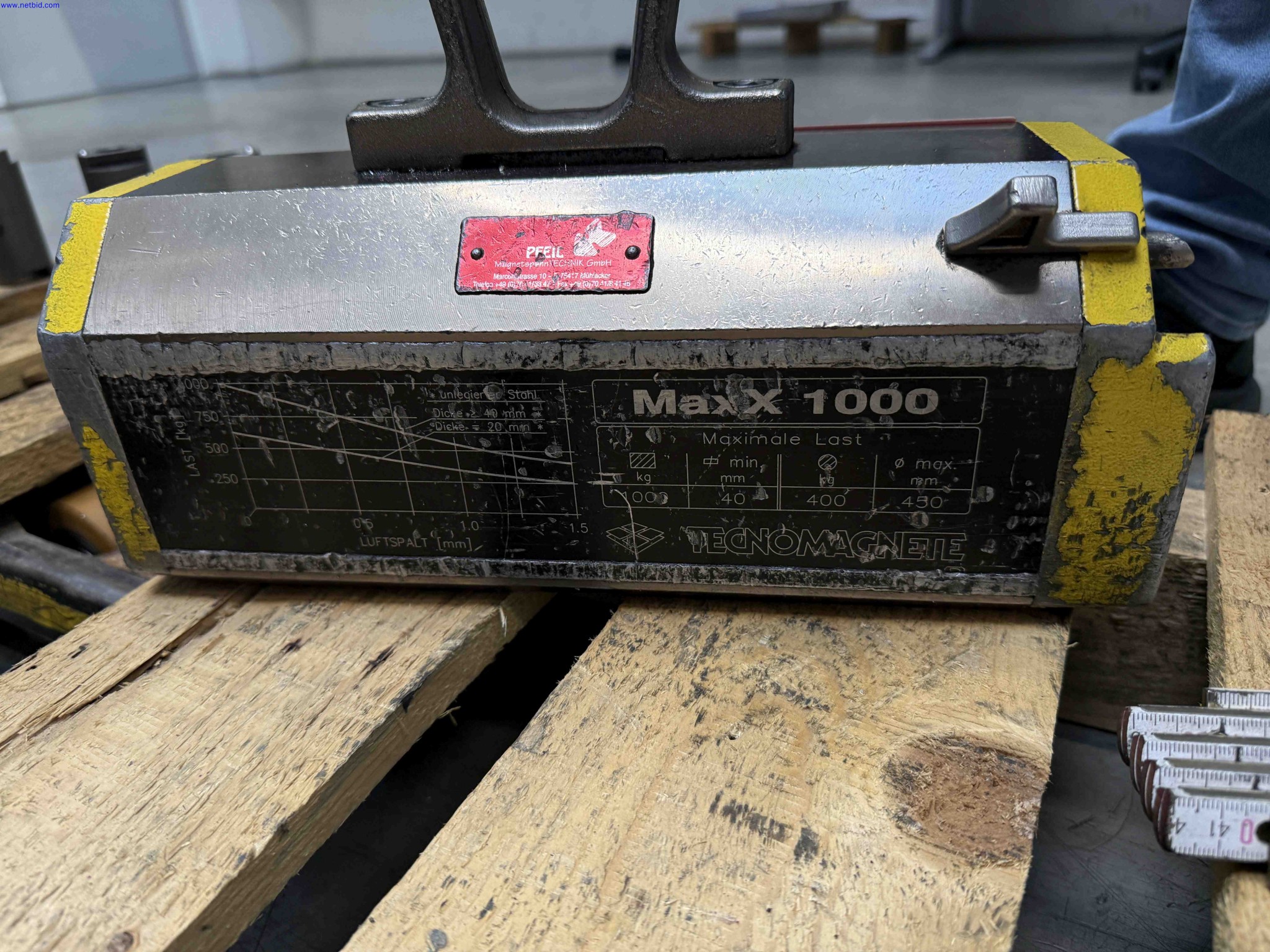 Machines for the production of precise metal components using CNC turning and CNC milling-3