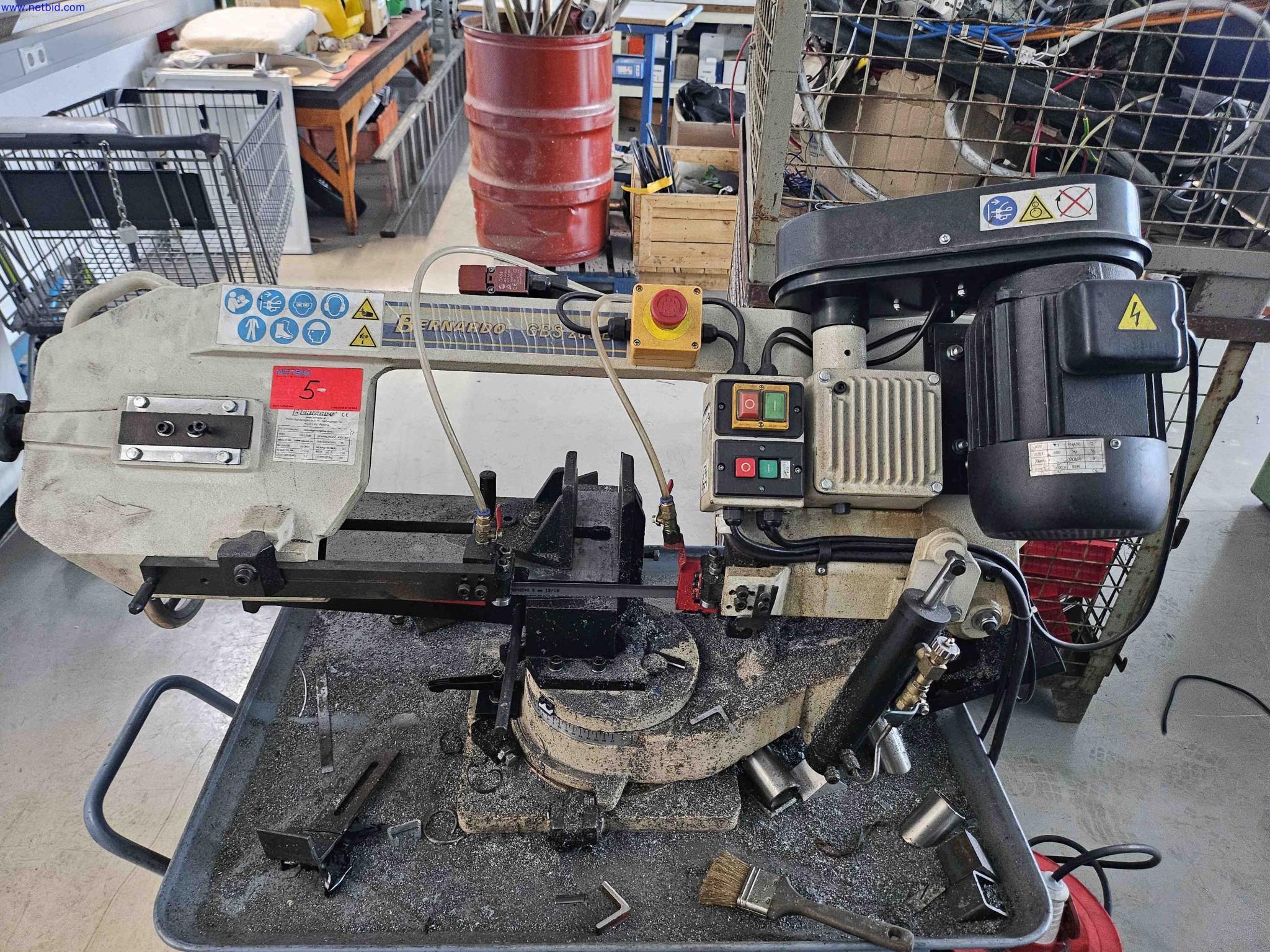 Machines for the production of precise metal components using CNC turning and CNC milling-1