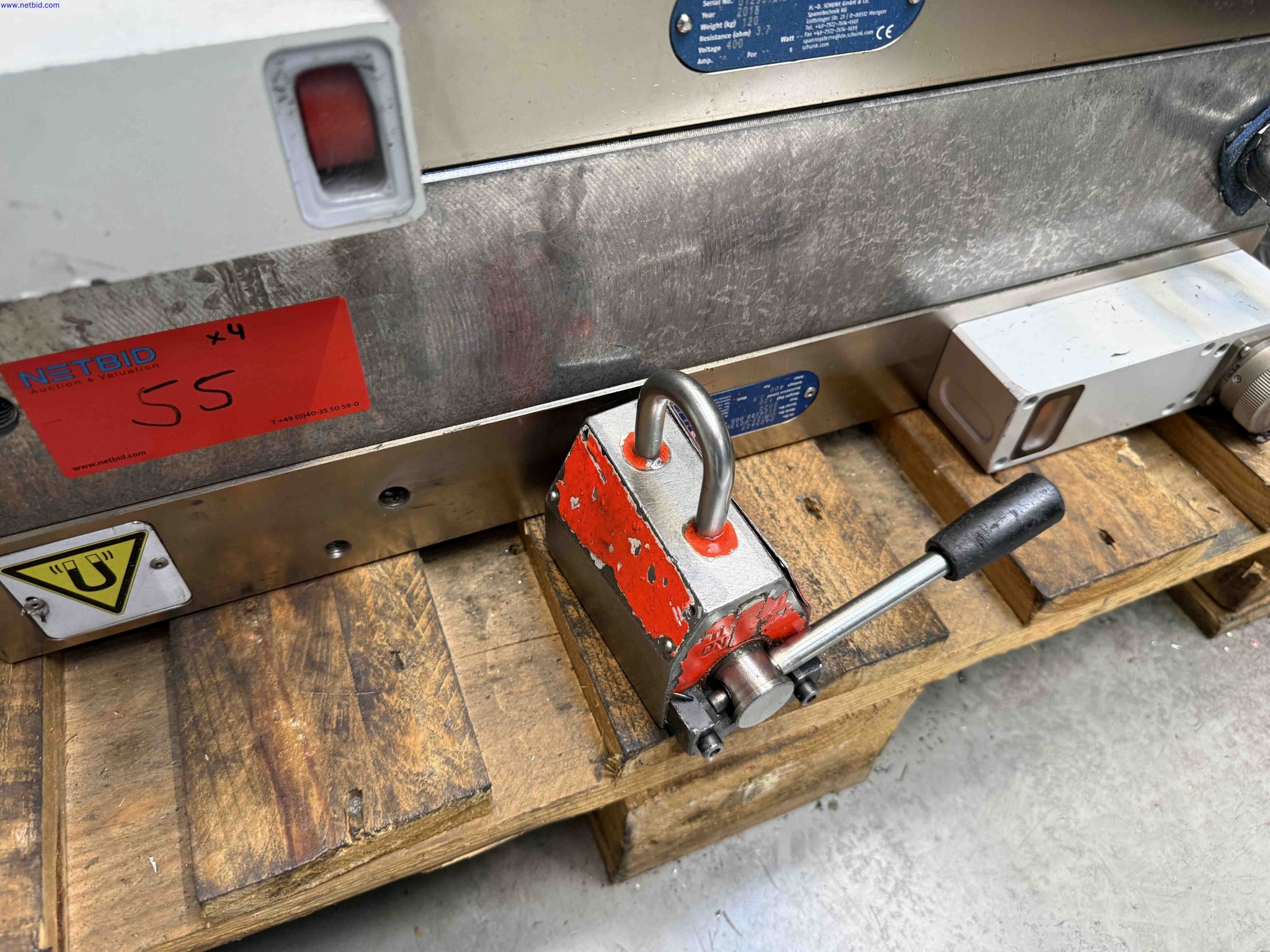 Machines for the production of precise metal components using CNC turning and CNC milling-7