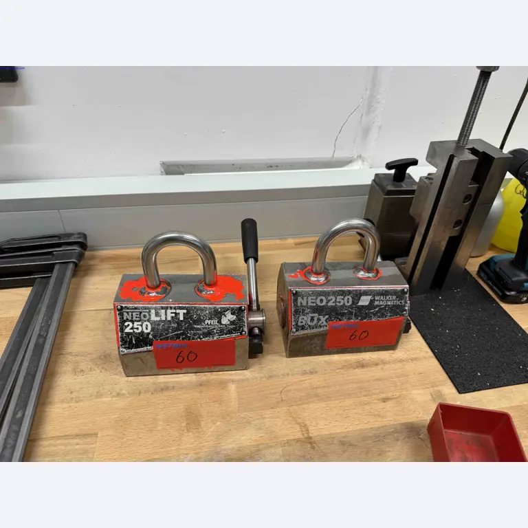 Machines for the production of precise metal components using CNC turning and CNC milling-9