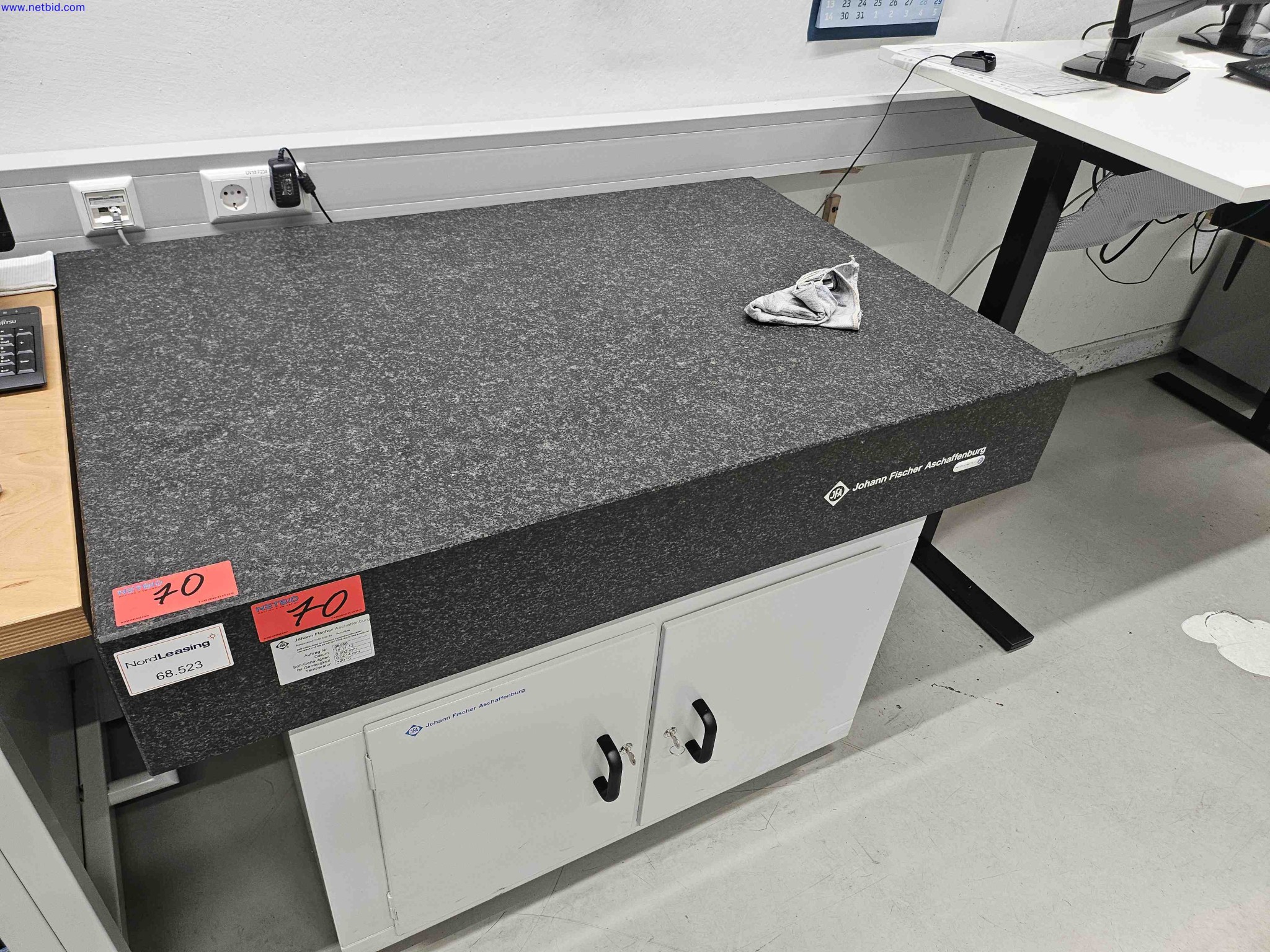 Machines for the production of precise metal components using CNC turning and CNC milling-1