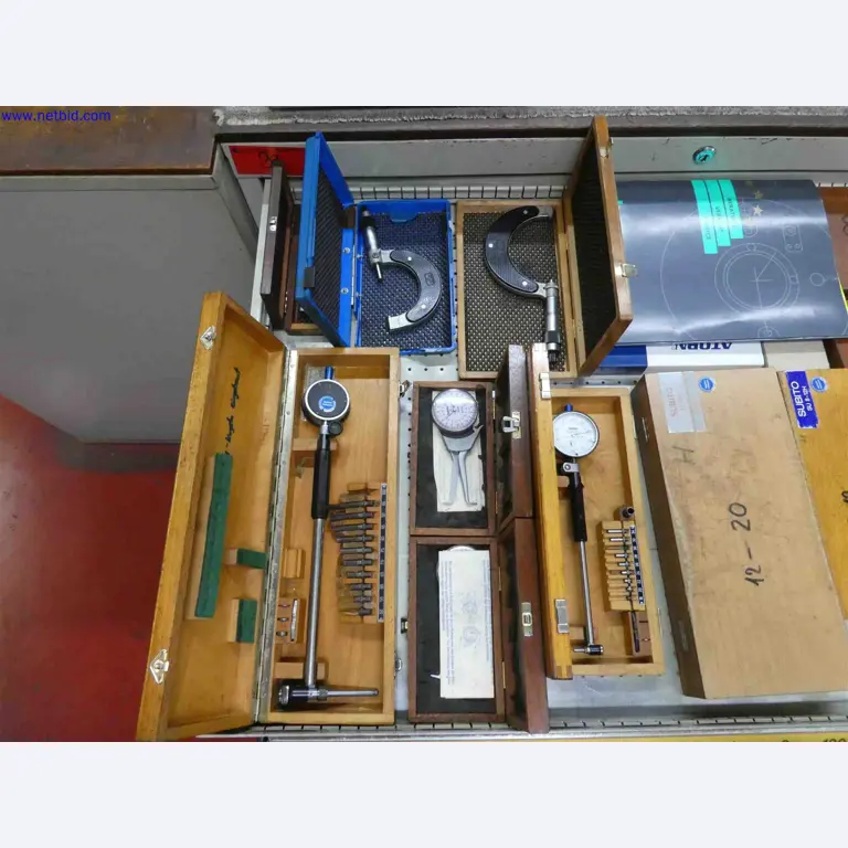 Machines for the production of precise metal components using CNC turning and CNC milling-1