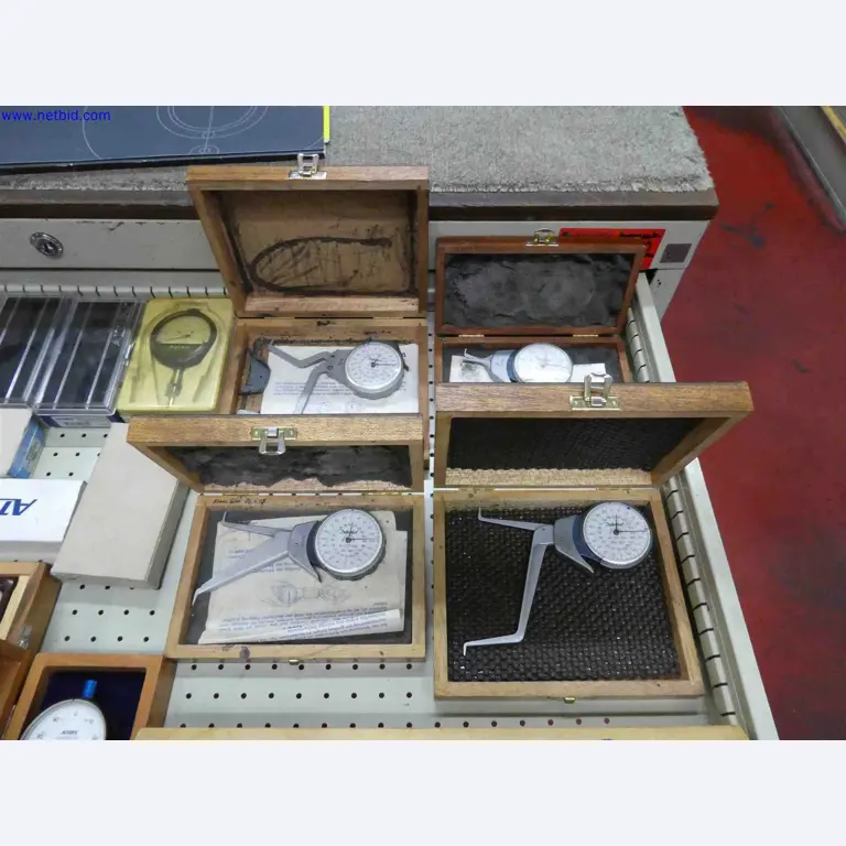 Machines for the production of precise metal components using CNC turning and CNC milling-2