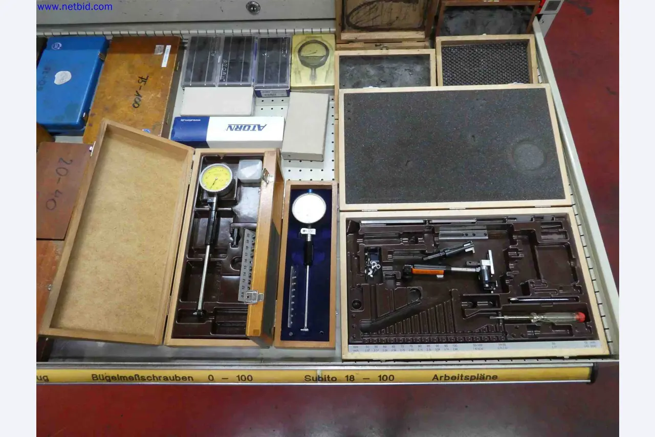 Machines for the production of precise metal components using CNC turning and CNC milling-3