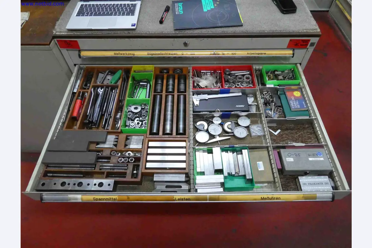 Machines for the production of precise metal components using CNC turning and CNC milling-4