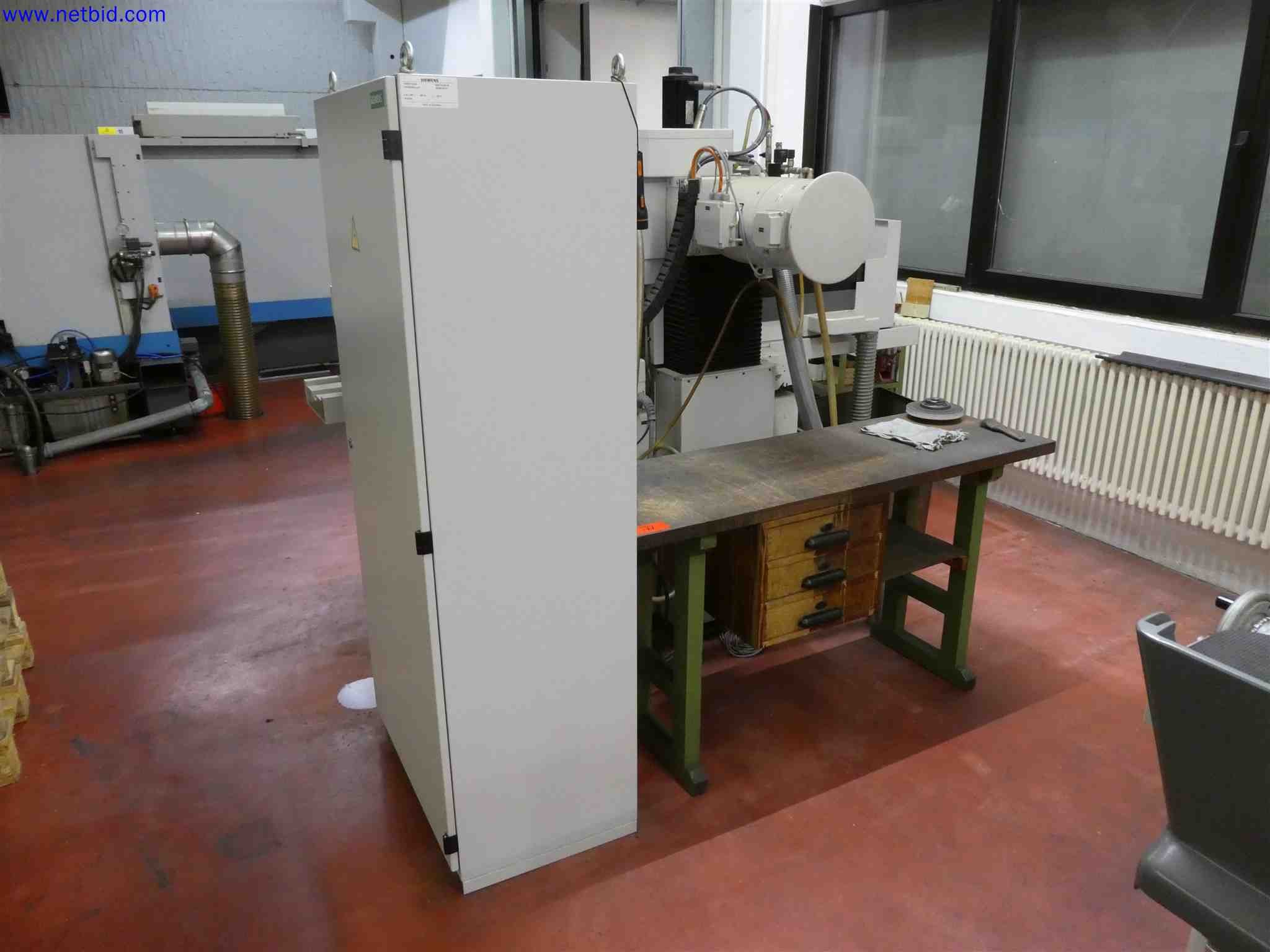 Machines for the production of precise metal components using CNC turning and CNC milling-3