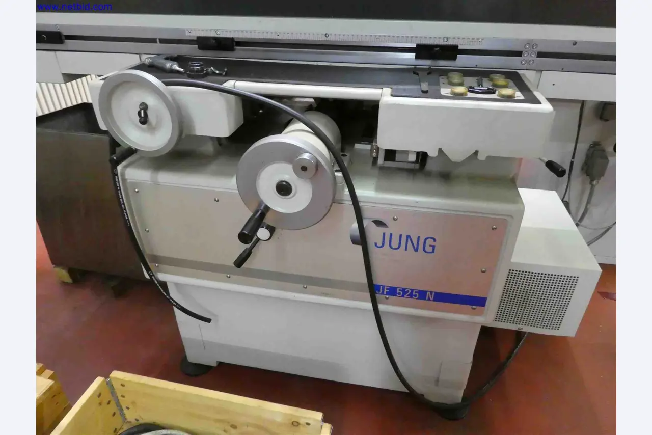 Machines for the production of precise metal components using CNC turning and CNC milling-6