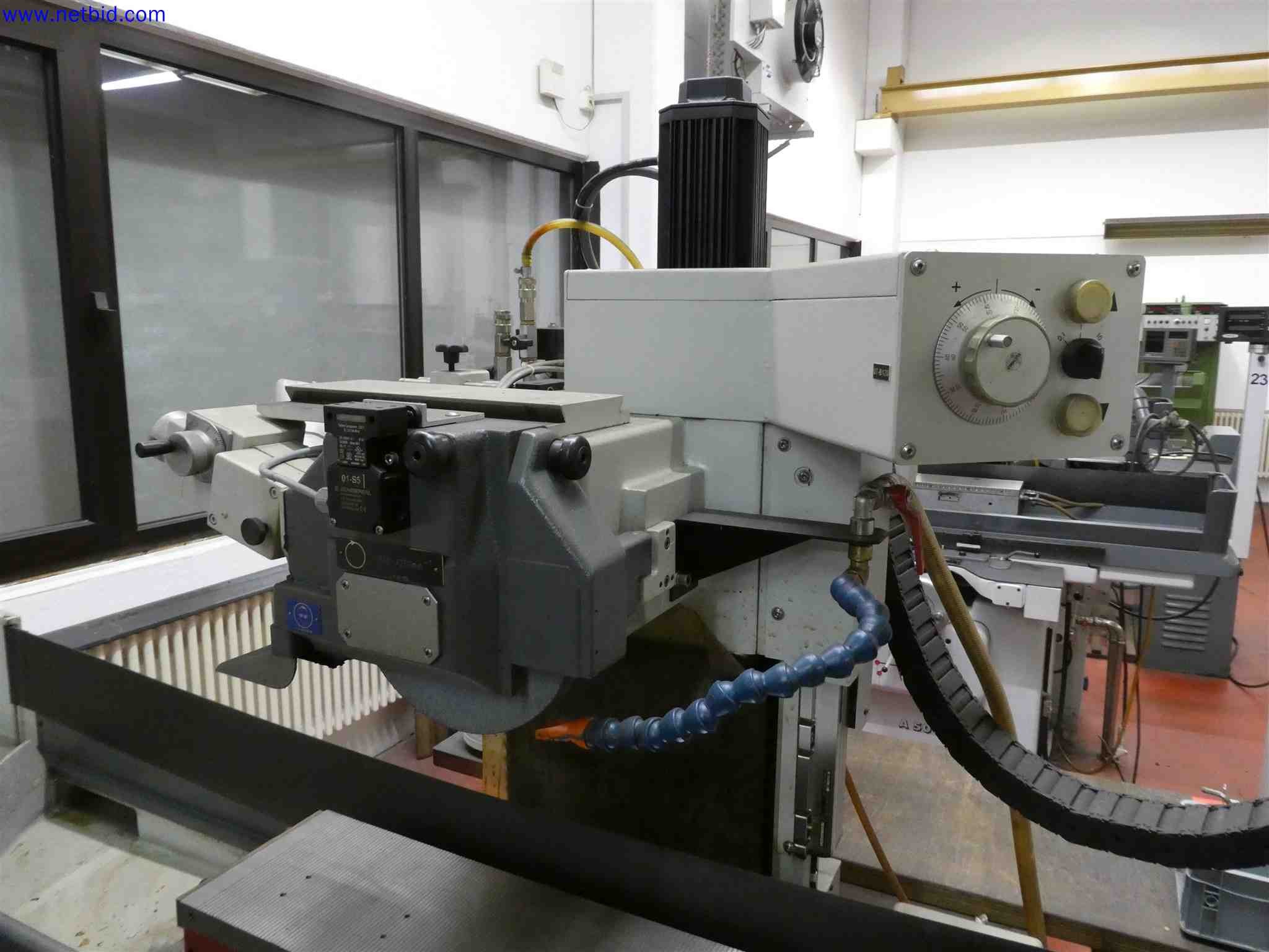 Machines for the production of precise metal components using CNC turning and CNC milling-7