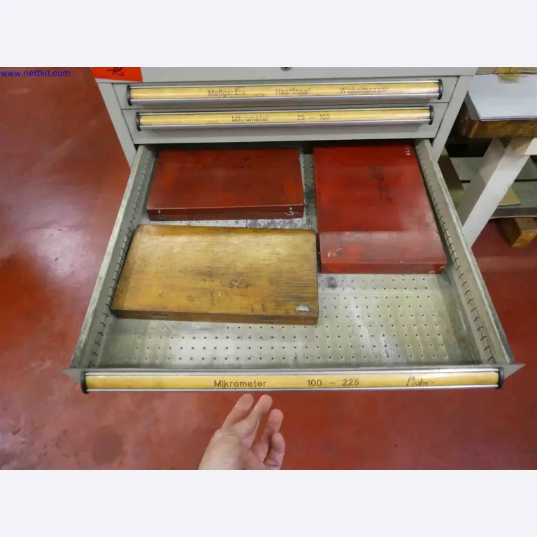 Machines for the production of precise metal components using CNC turning and CNC milling-11