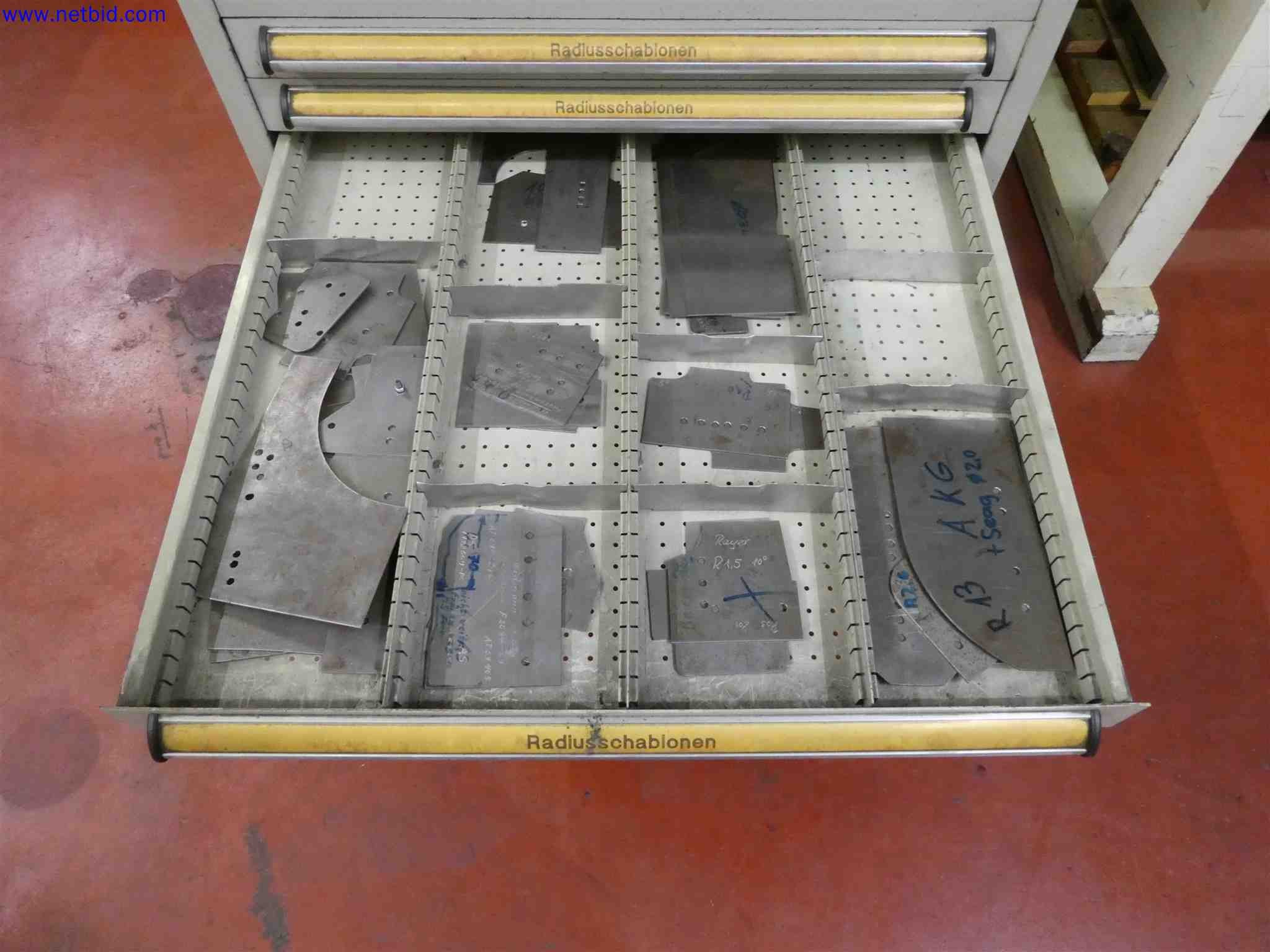 Machines for the production of precise metal components using CNC turning and CNC milling-17