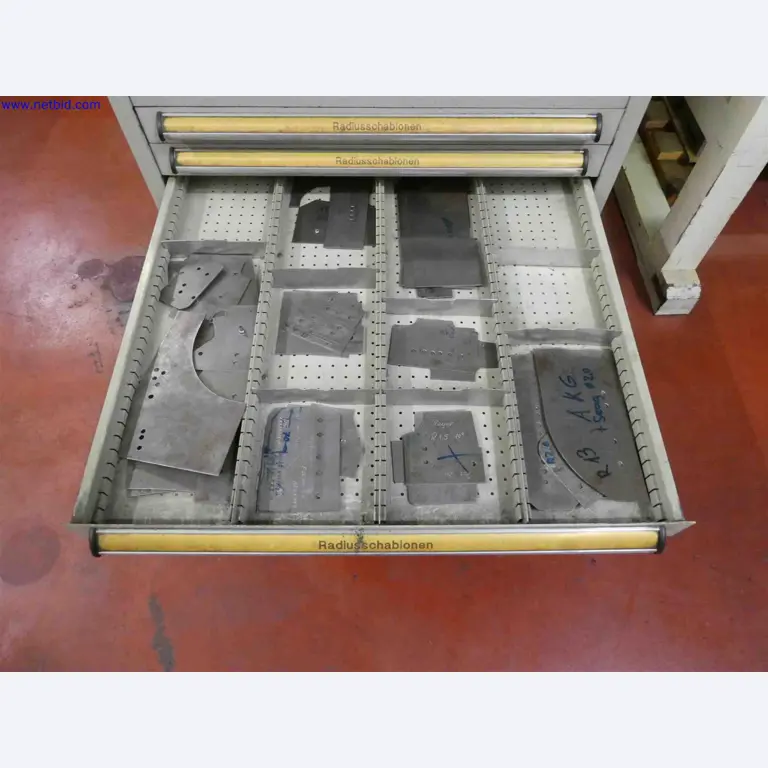 Machines for the production of precise metal components using CNC turning and CNC milling-17