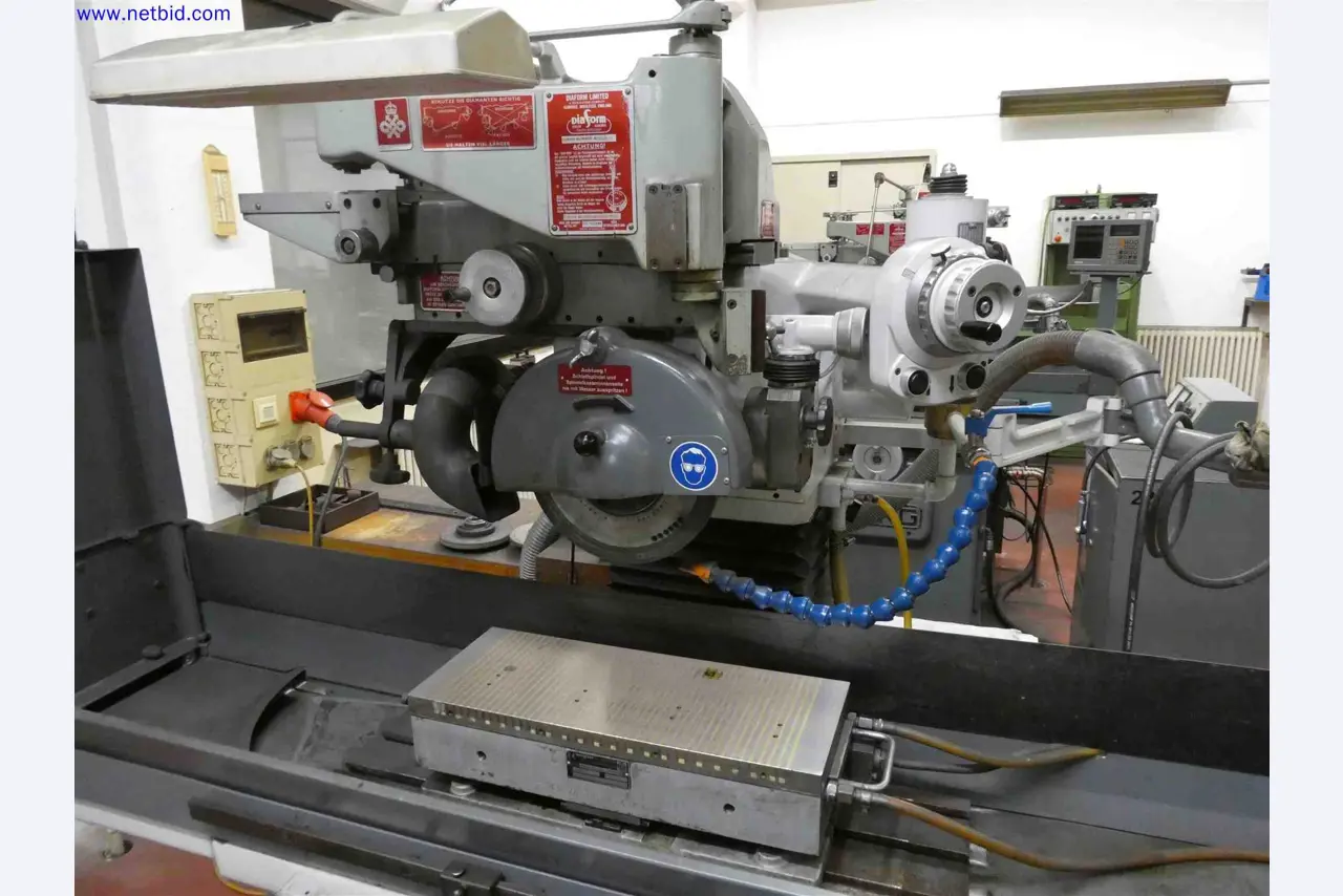 Machines for the production of precise metal components using CNC turning and CNC milling-4