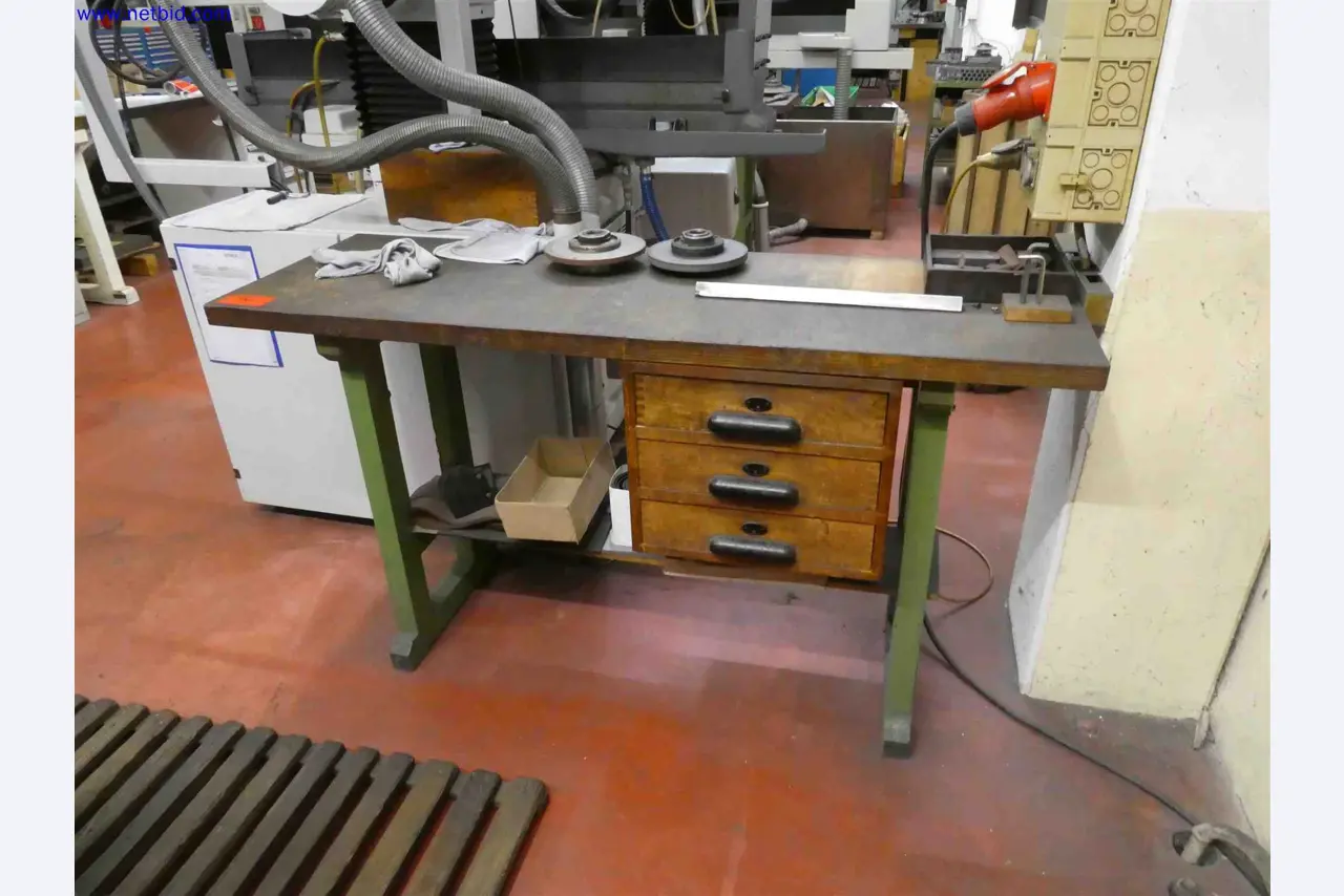 Machines for the production of precise metal components using CNC turning and CNC milling-7