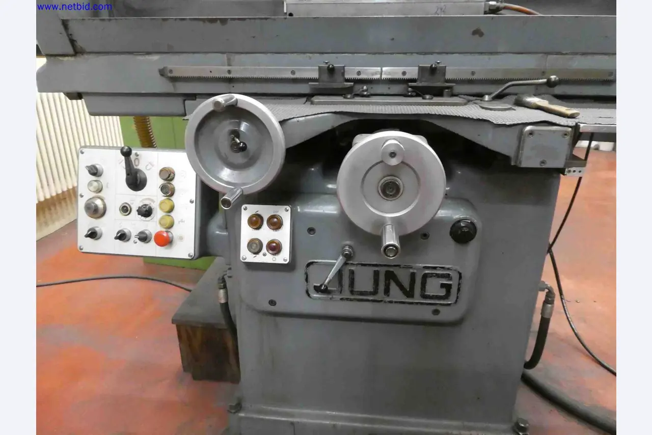 Machines for the production of precise metal components using CNC turning and CNC milling-3