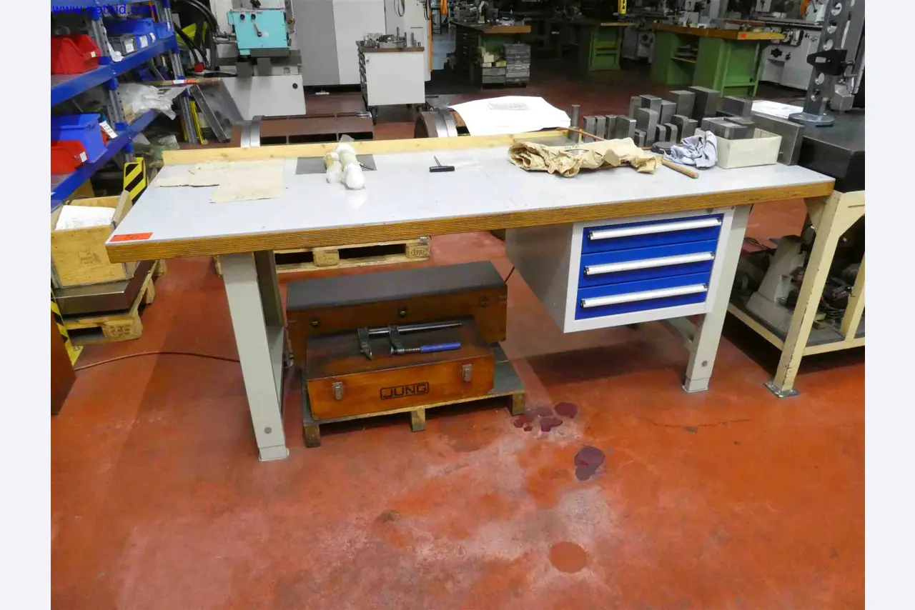 Machines for the production of precise metal components using CNC turning and CNC milling-10