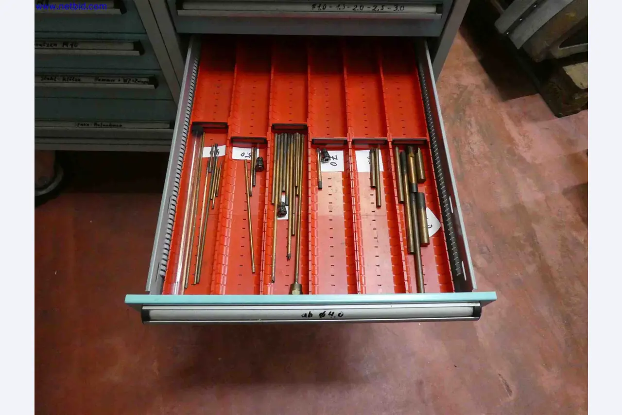 Machines for the production of precise metal components using CNC turning and CNC milling-13