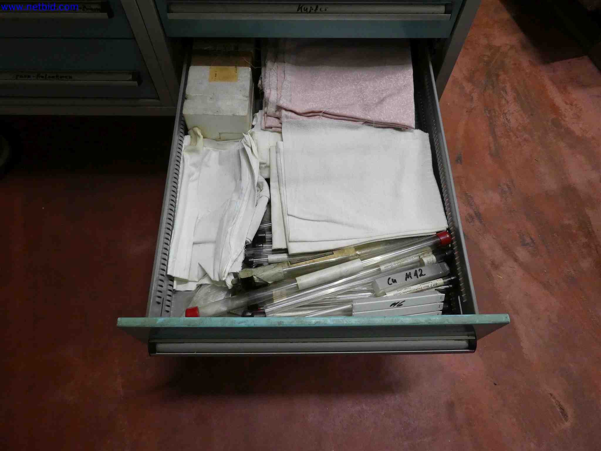 Machines for the production of precise metal components using CNC turning and CNC milling-14