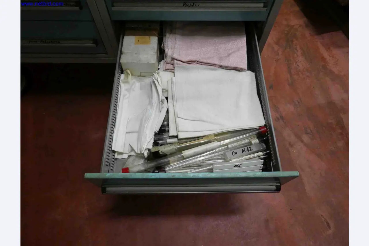 Machines for the production of precise metal components using CNC turning and CNC milling-14