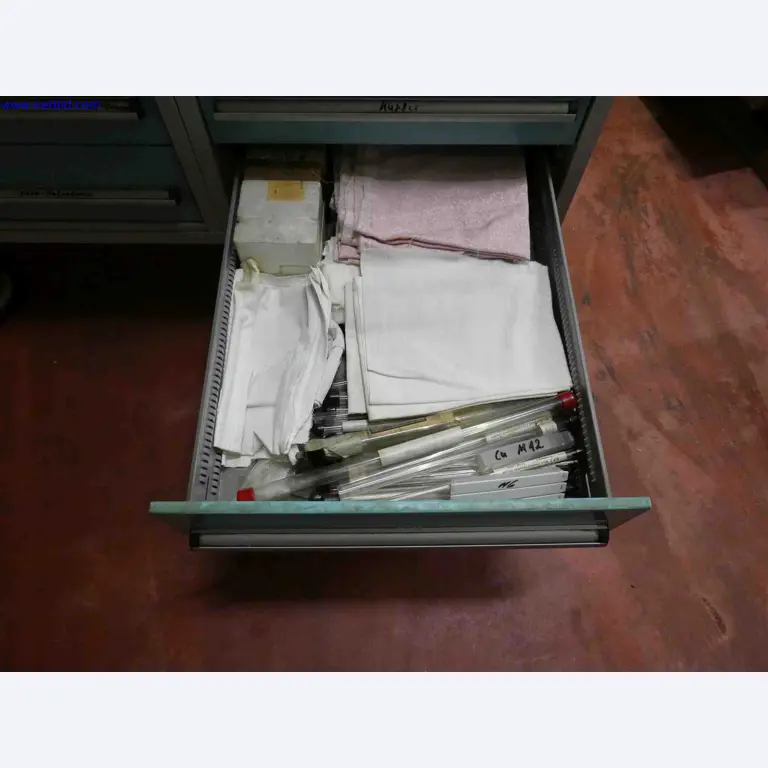 Machines for the production of precise metal components using CNC turning and CNC milling-14