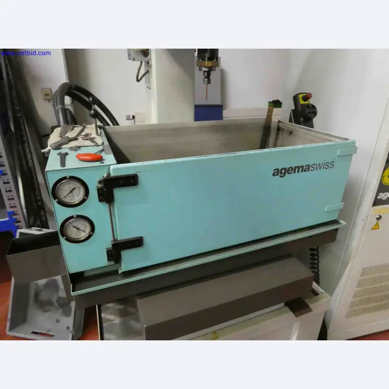 Machines for the production of precise metal components using CNC turning and CNC milling-3