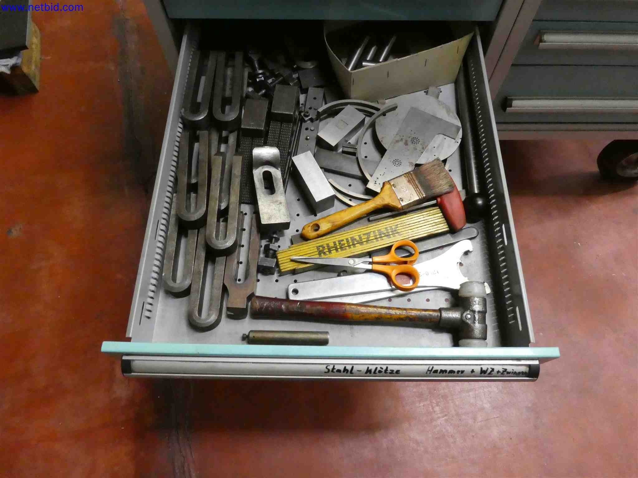 Machines for the production of precise metal components using CNC turning and CNC milling-9