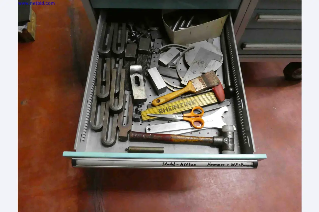 Machines for the production of precise metal components using CNC turning and CNC milling-9