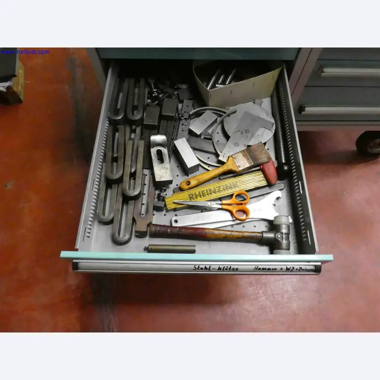 Machines for the production of precise metal components using CNC turning and CNC milling-9