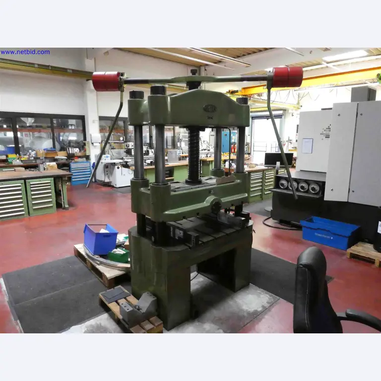 Machines for the production of precise metal components using CNC turning and CNC milling-2