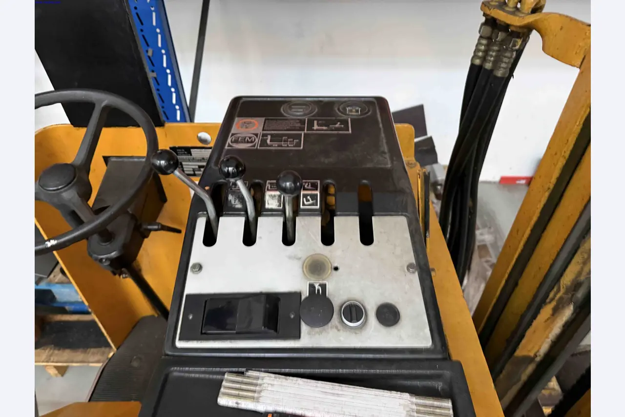 Machines for the production of precise metal components using CNC turning and CNC milling-4