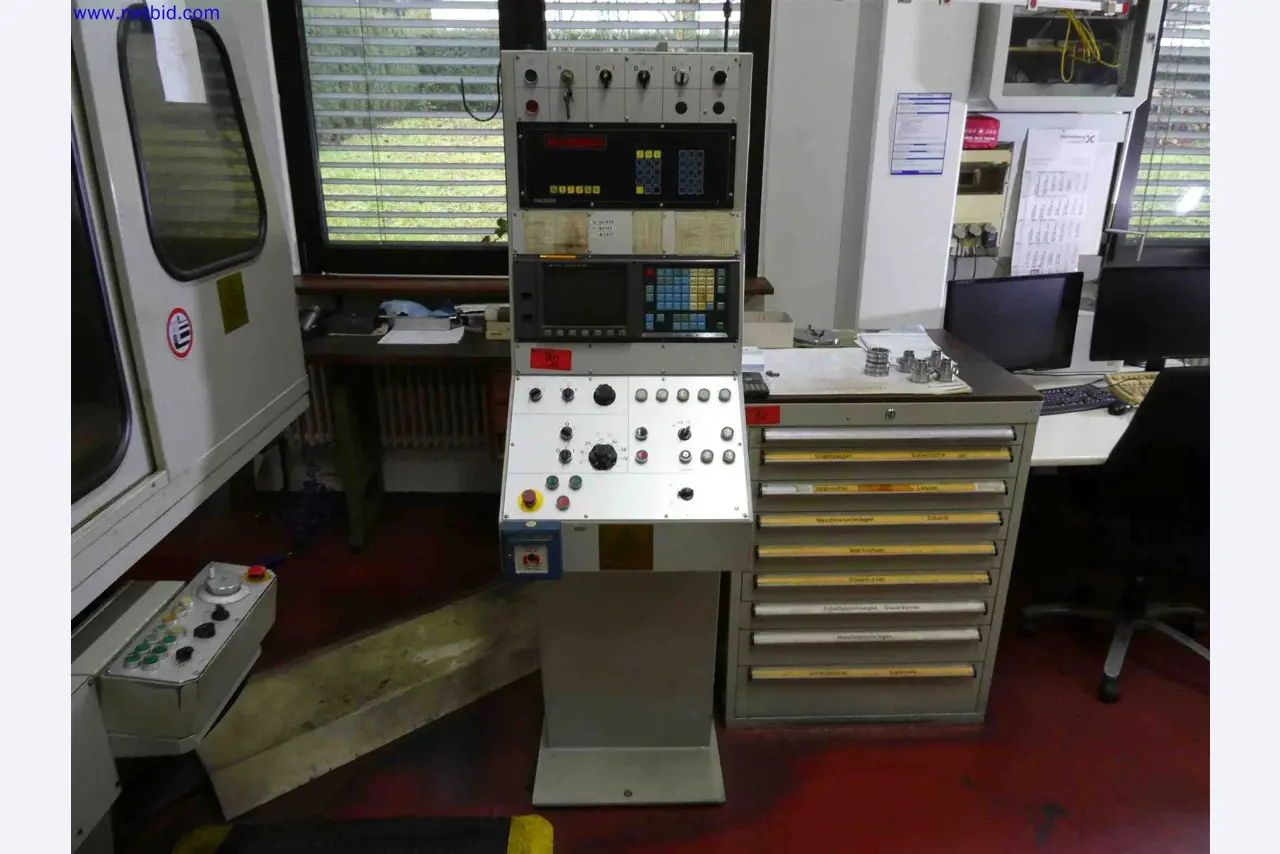 Machines for the production of precise metal components using CNC turning and CNC milling-11