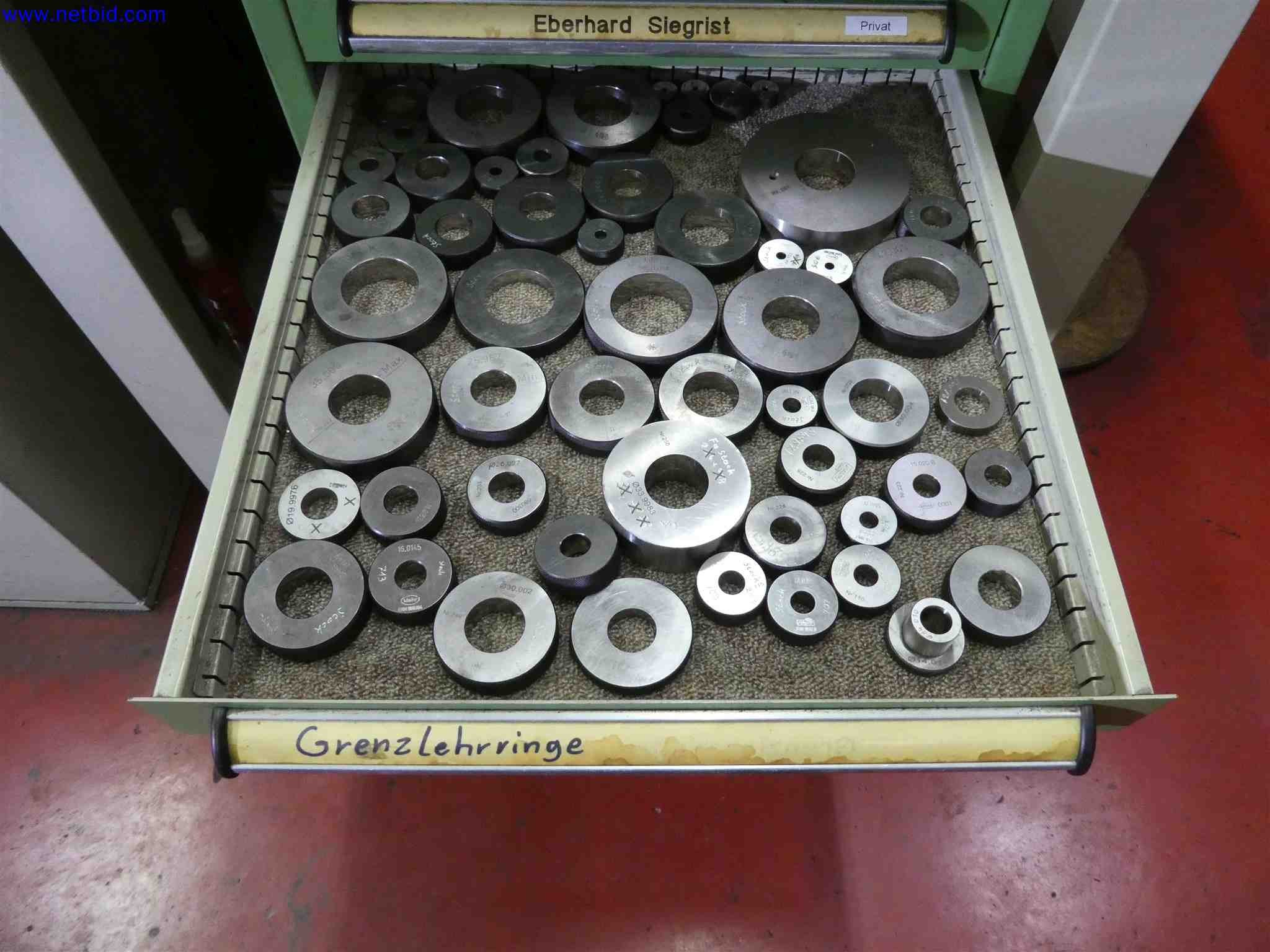 Machines for the production of precise metal components using CNC turning and CNC milling-16