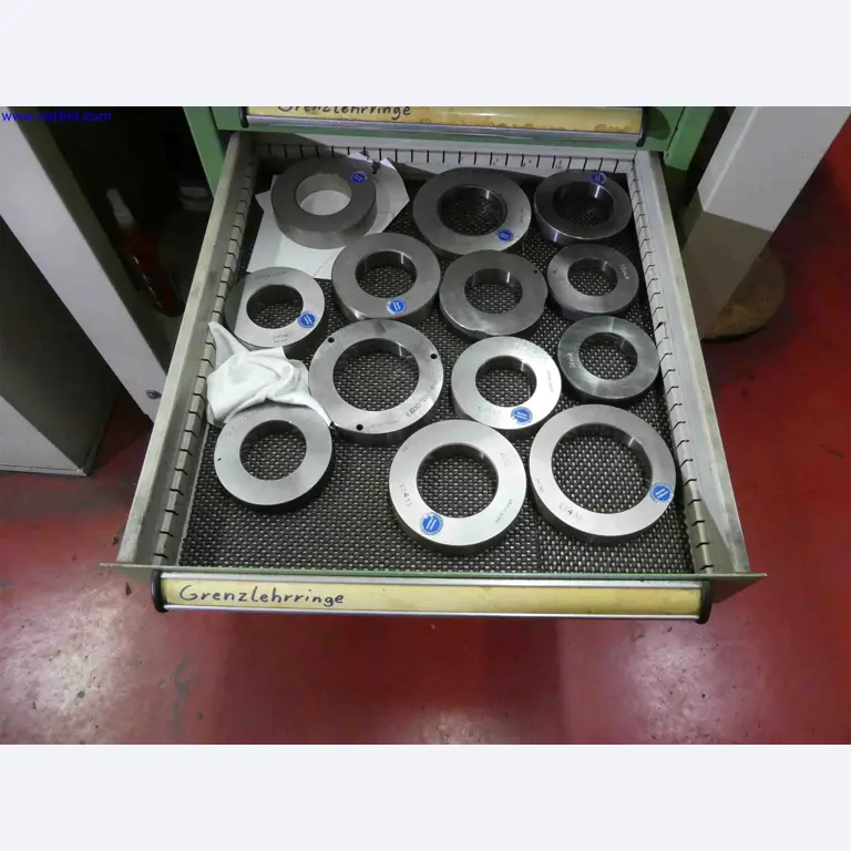 Machines for the production of precise metal components using CNC turning and CNC milling-17