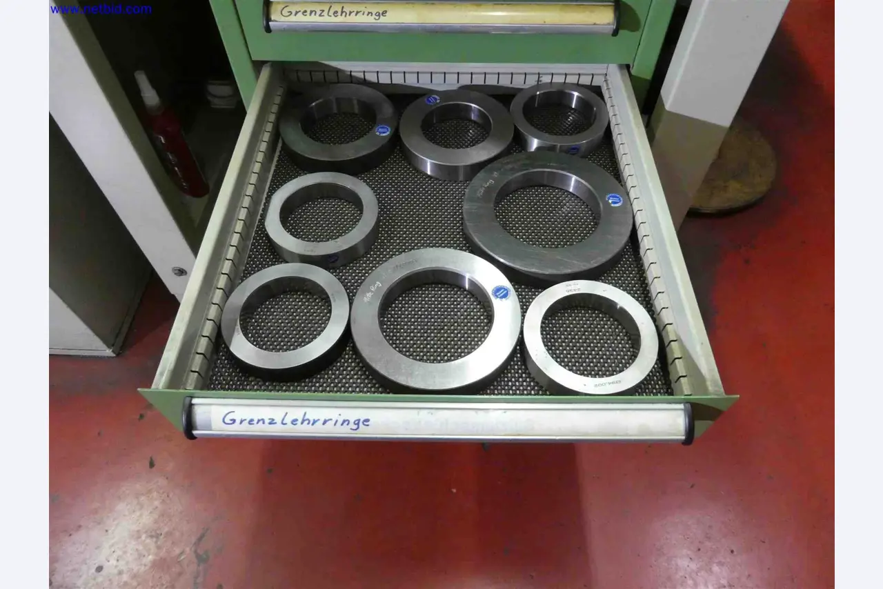 Machines for the production of precise metal components using CNC turning and CNC milling-18