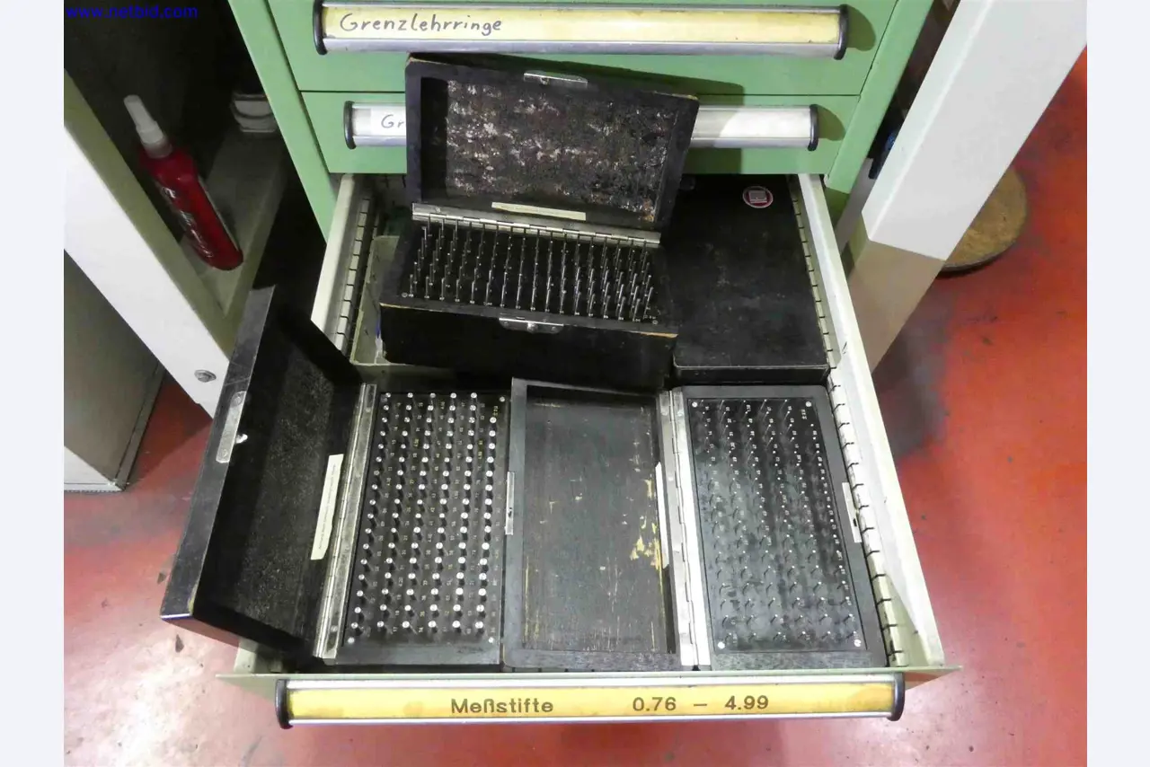 Machines for the production of precise metal components using CNC turning and CNC milling-19