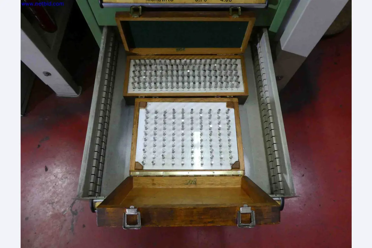 Machines for the production of precise metal components using CNC turning and CNC milling-20