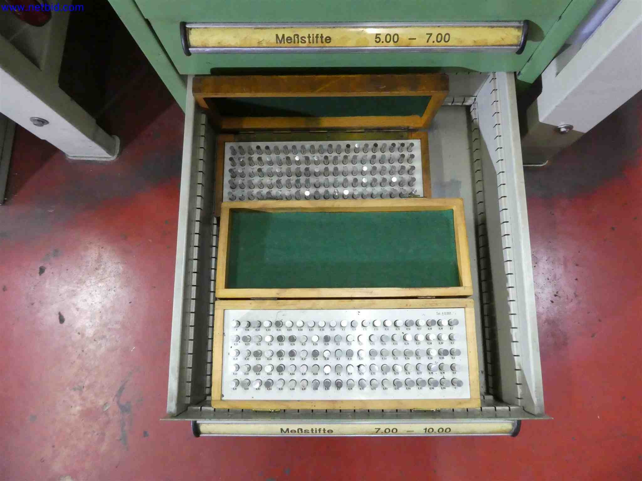 Machines for the production of precise metal components using CNC turning and CNC milling-21