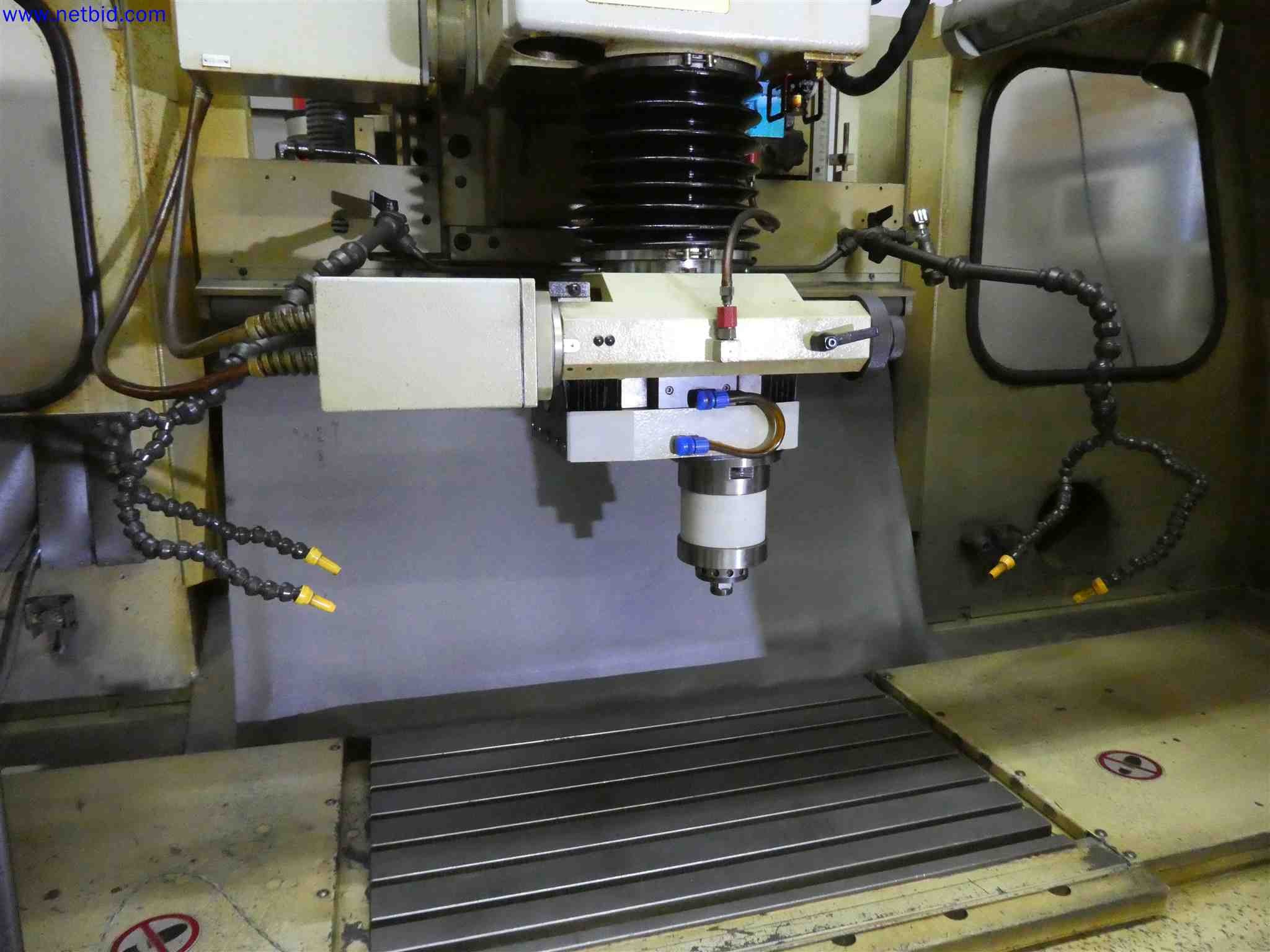 Machines for the production of precise metal components using CNC turning and CNC milling-5