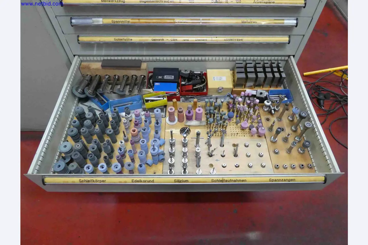 Machines for the production of precise metal components using CNC turning and CNC milling-17