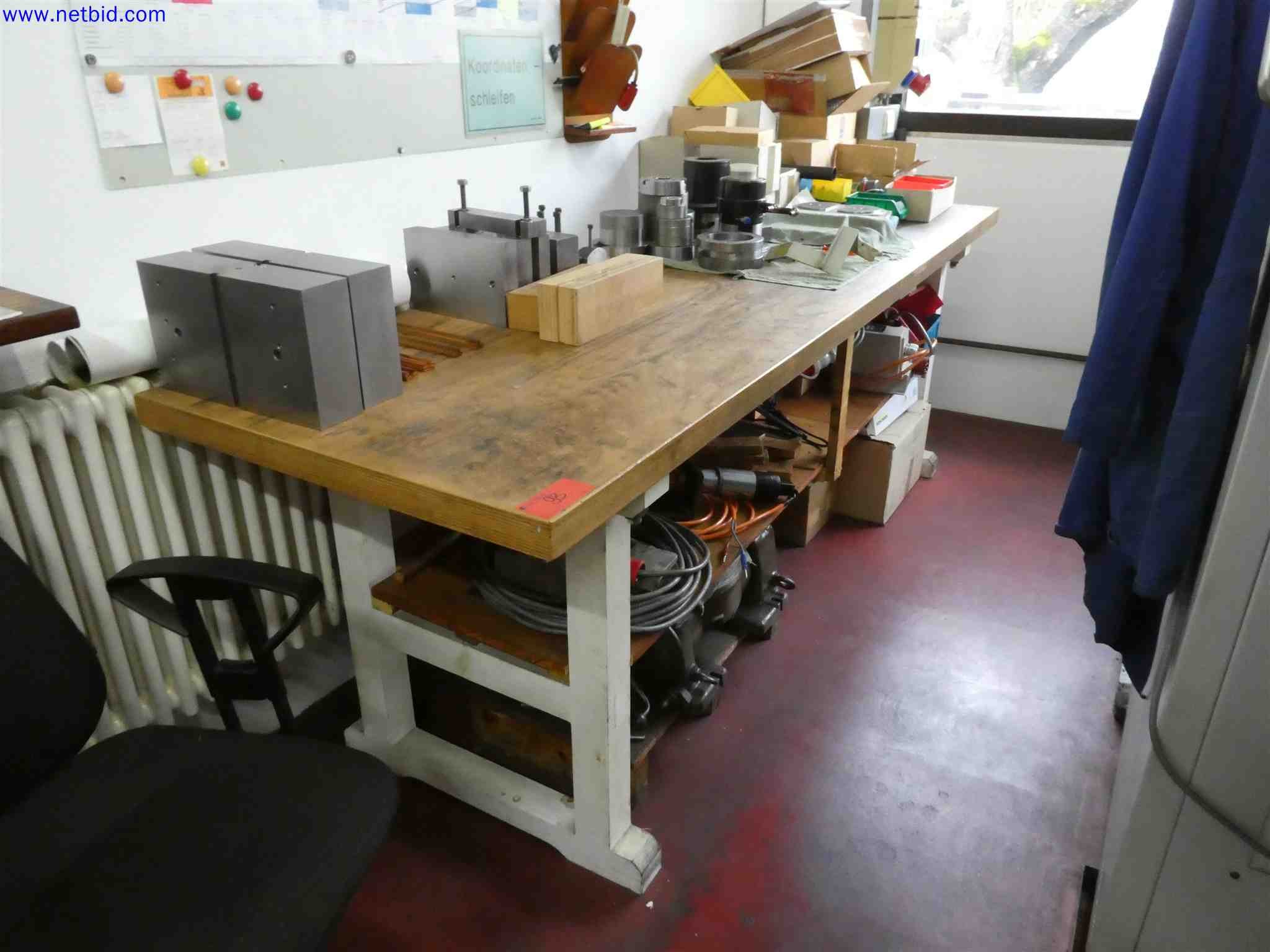 Machines for the production of precise metal components using CNC turning and CNC milling-22