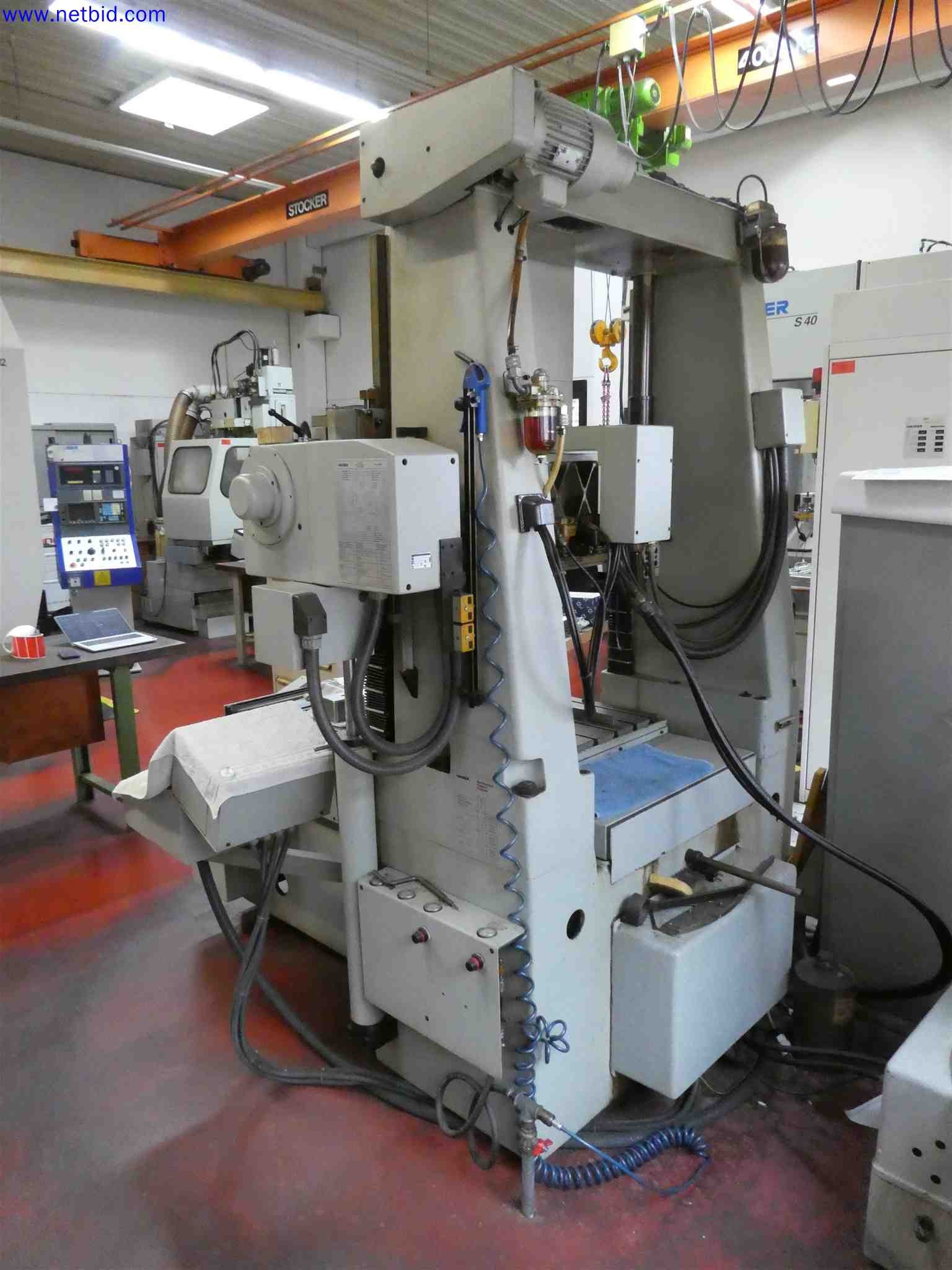 Machines for the production of precise metal components using CNC turning and CNC milling-10