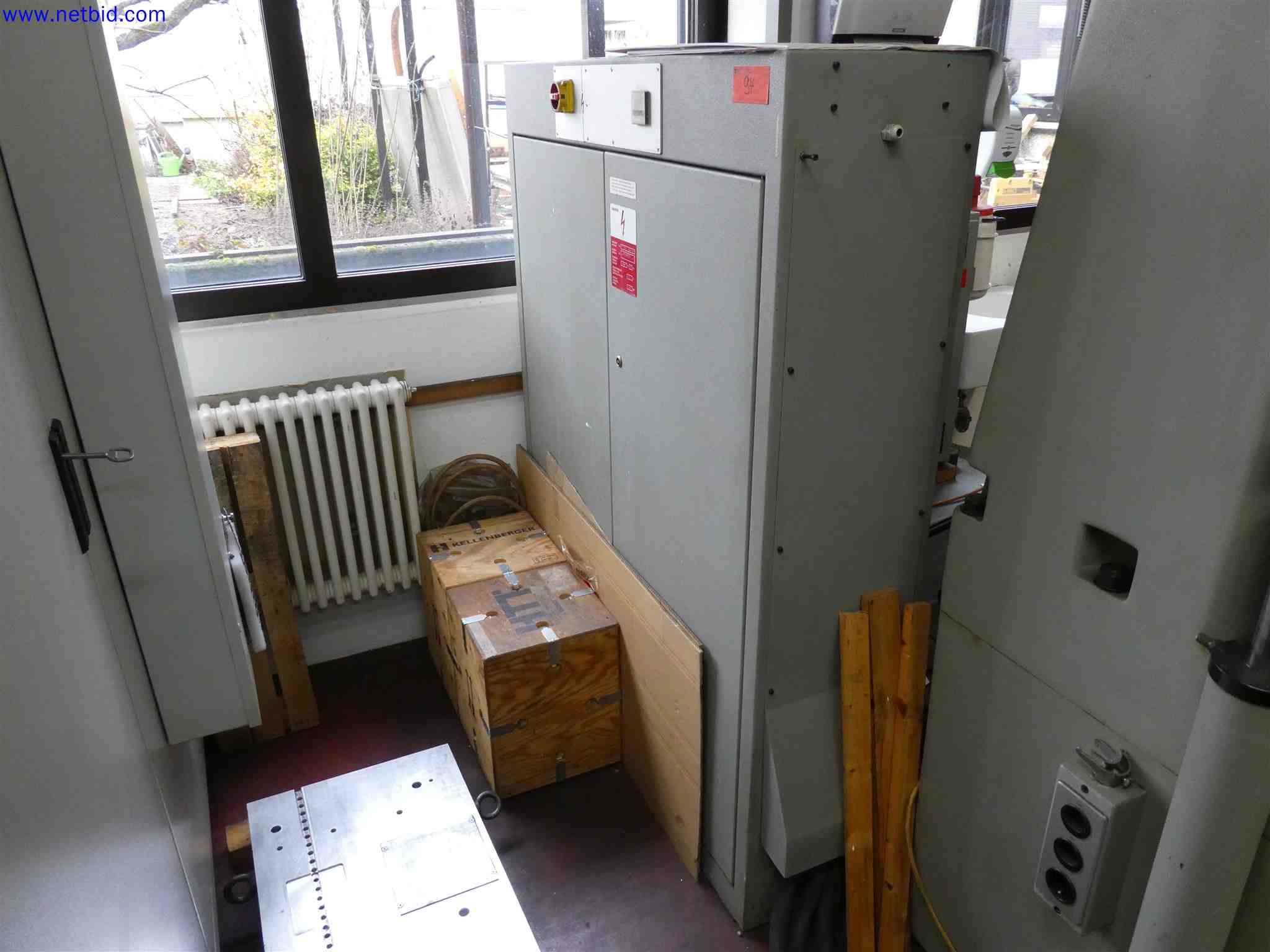 Machines for the production of precise metal components using CNC turning and CNC milling-11