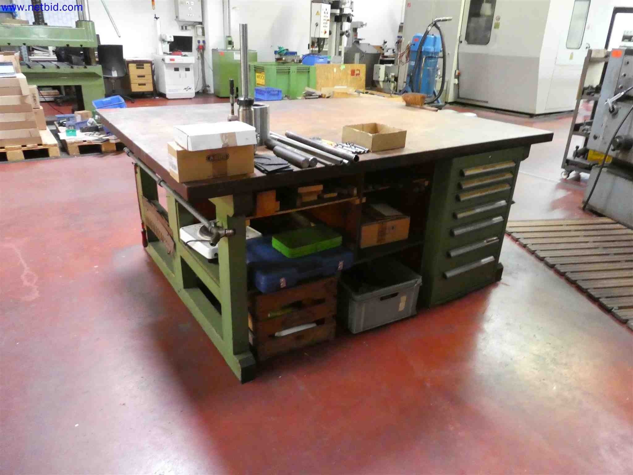 Machines for the production of precise metal components using CNC turning and CNC milling-17