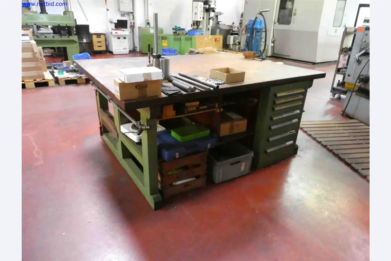 Machines for the production of precise metal components using CNC turning and CNC milling-17