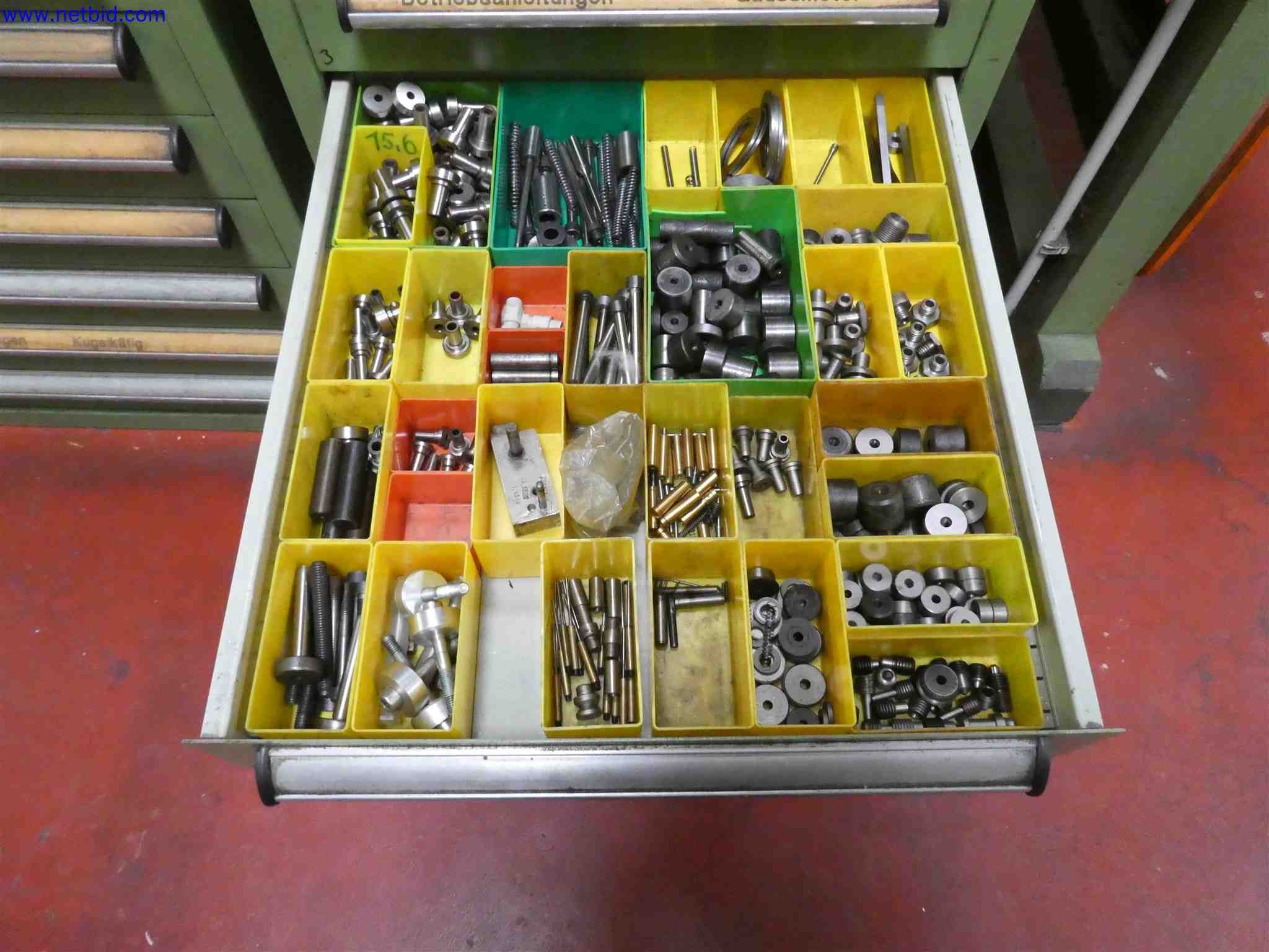 Machines for the production of precise metal components using CNC turning and CNC milling-27