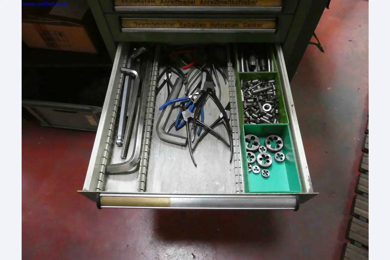 Machines for the production of precise metal components using CNC turning and CNC milling-30