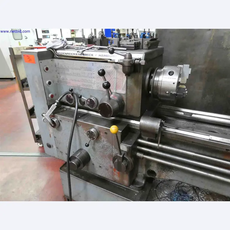 Machines for the production of precise metal components using CNC turning and CNC milling-3